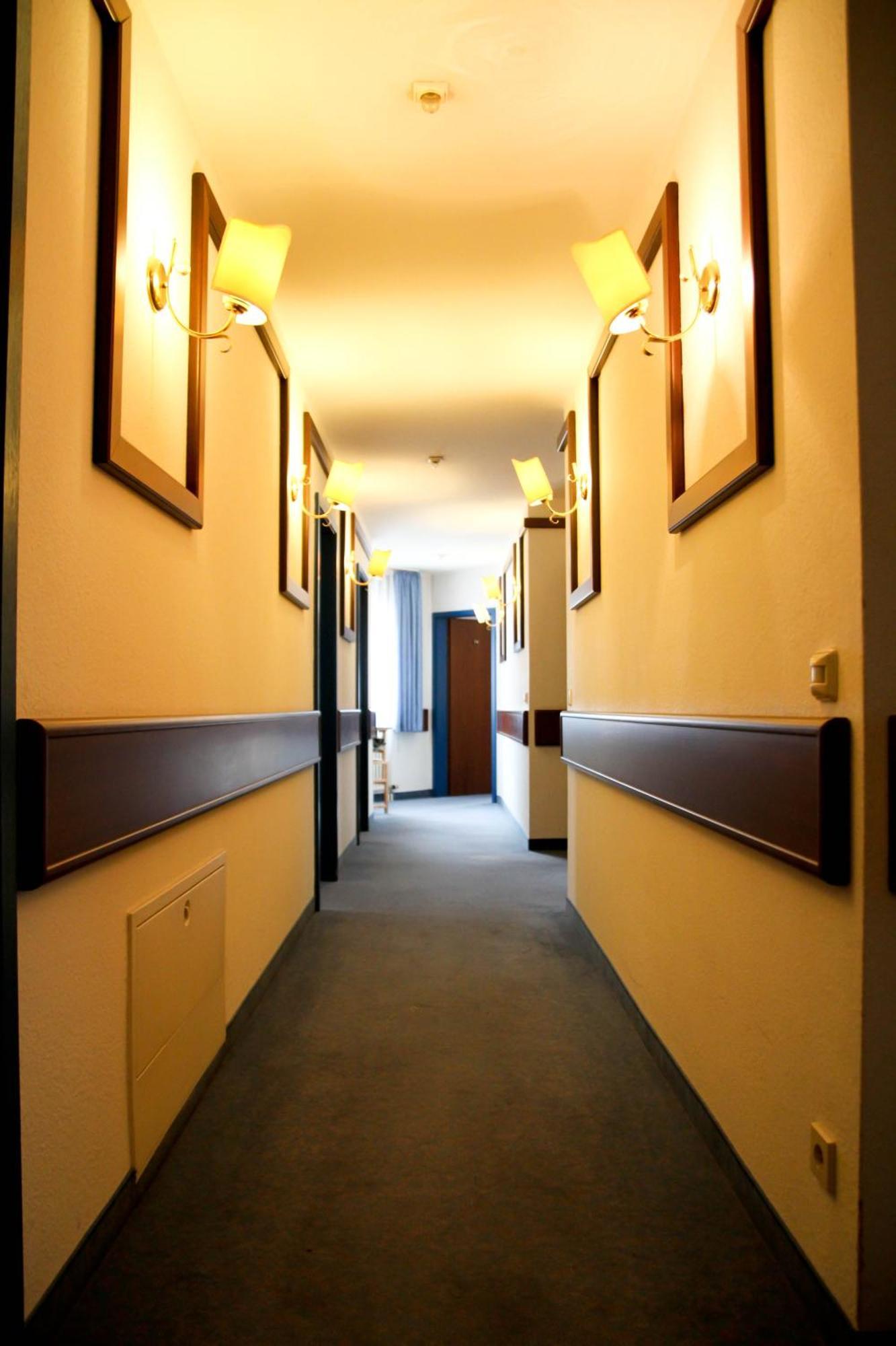 בול Hotel Garni Italia מראה חיצוני תמונה