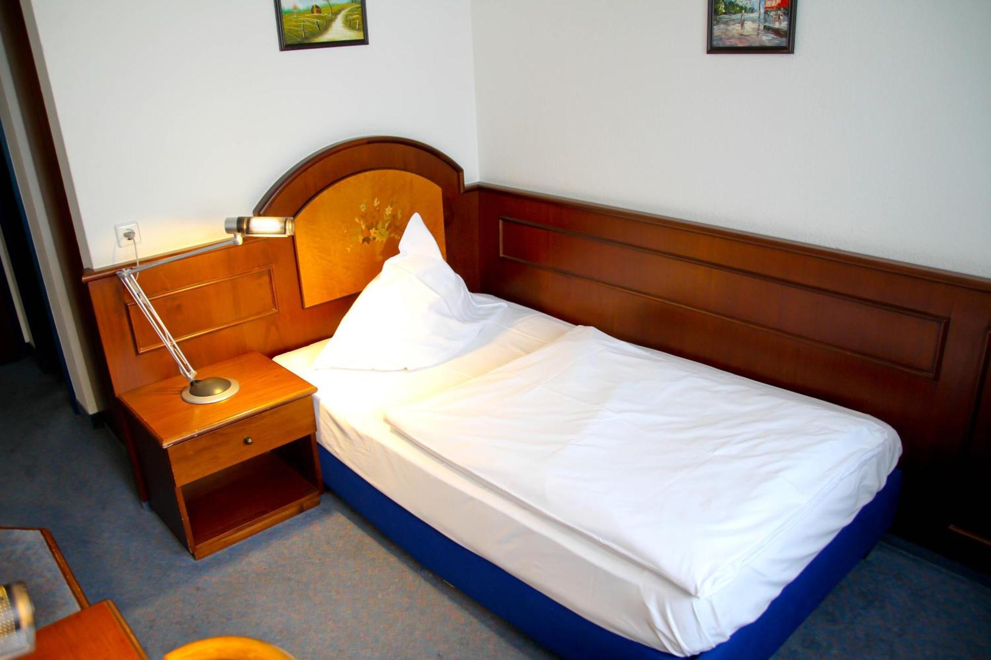 בול Hotel Garni Italia מראה חיצוני תמונה
