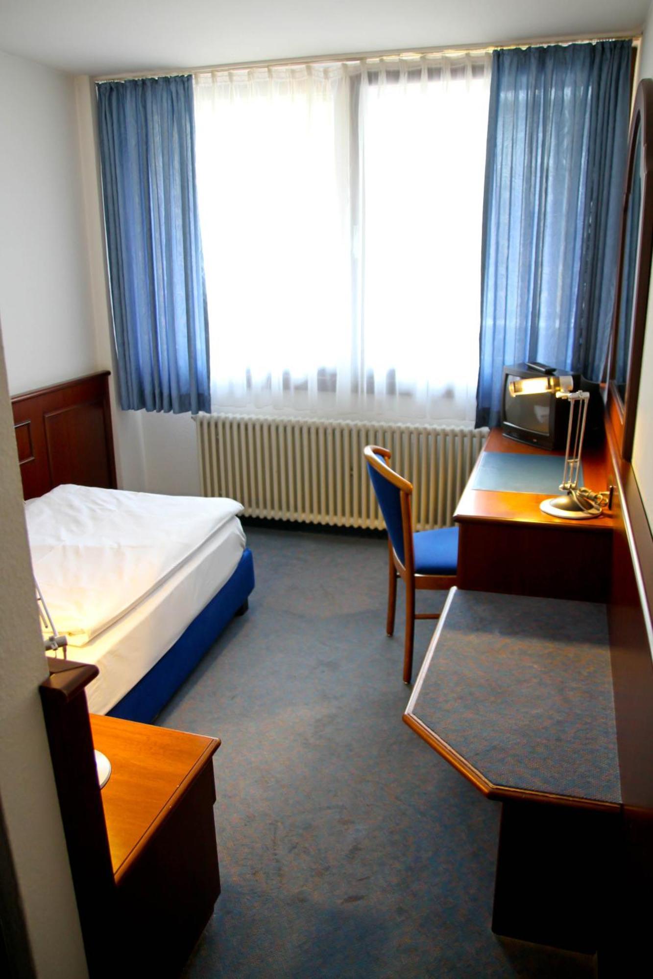 בול Hotel Garni Italia מראה חיצוני תמונה