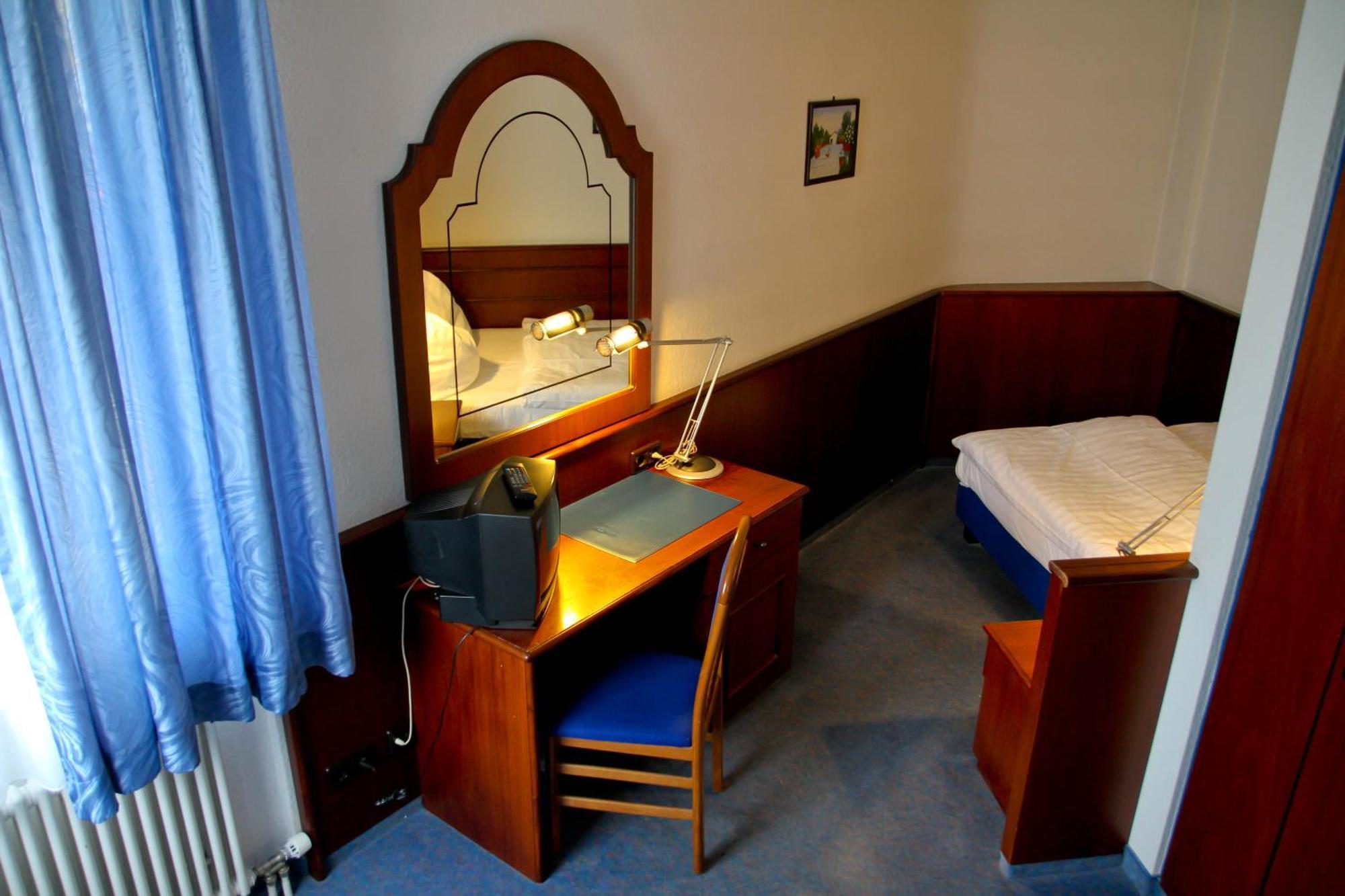 בול Hotel Garni Italia מראה חיצוני תמונה
