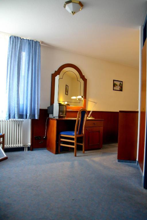 בול Hotel Garni Italia מראה חיצוני תמונה